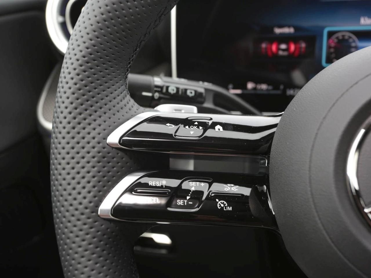 Mercedes-Benz GLC 220 d 4MATIC AMG Night Distronic Panorama AH