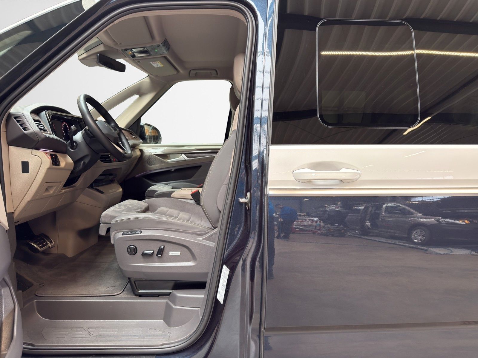 Volkswagen T7 Multivan Style eHybrid lang LÜ 4MOTION ACC