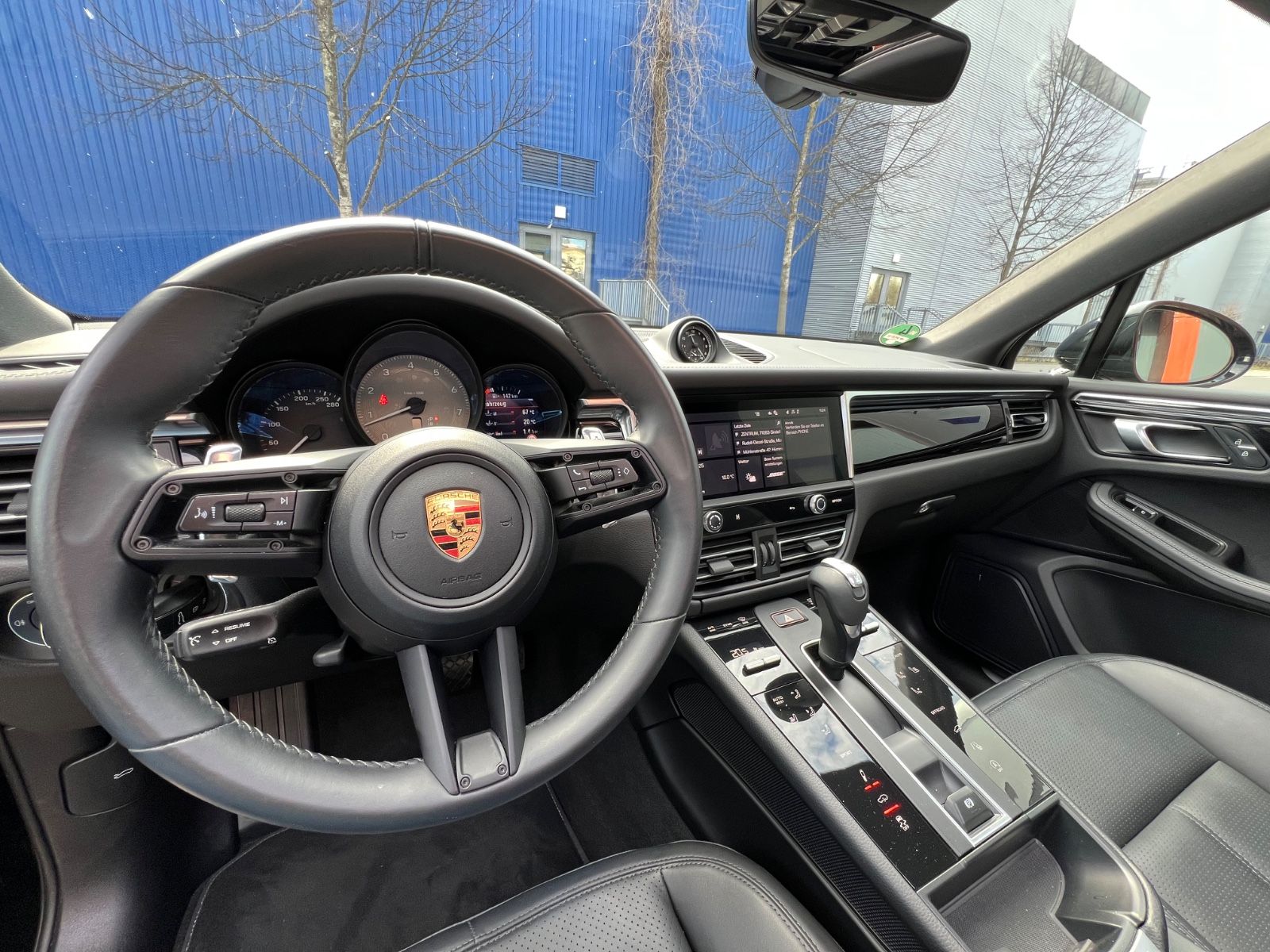 Porsche Macan S - Samsaru's Car Outlet