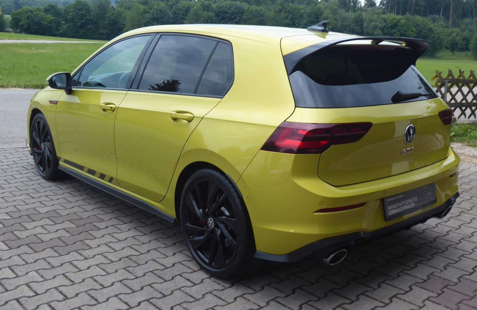 Volkswagen Golf VIII GTI Clubsport - Samsaru's Car Outlet