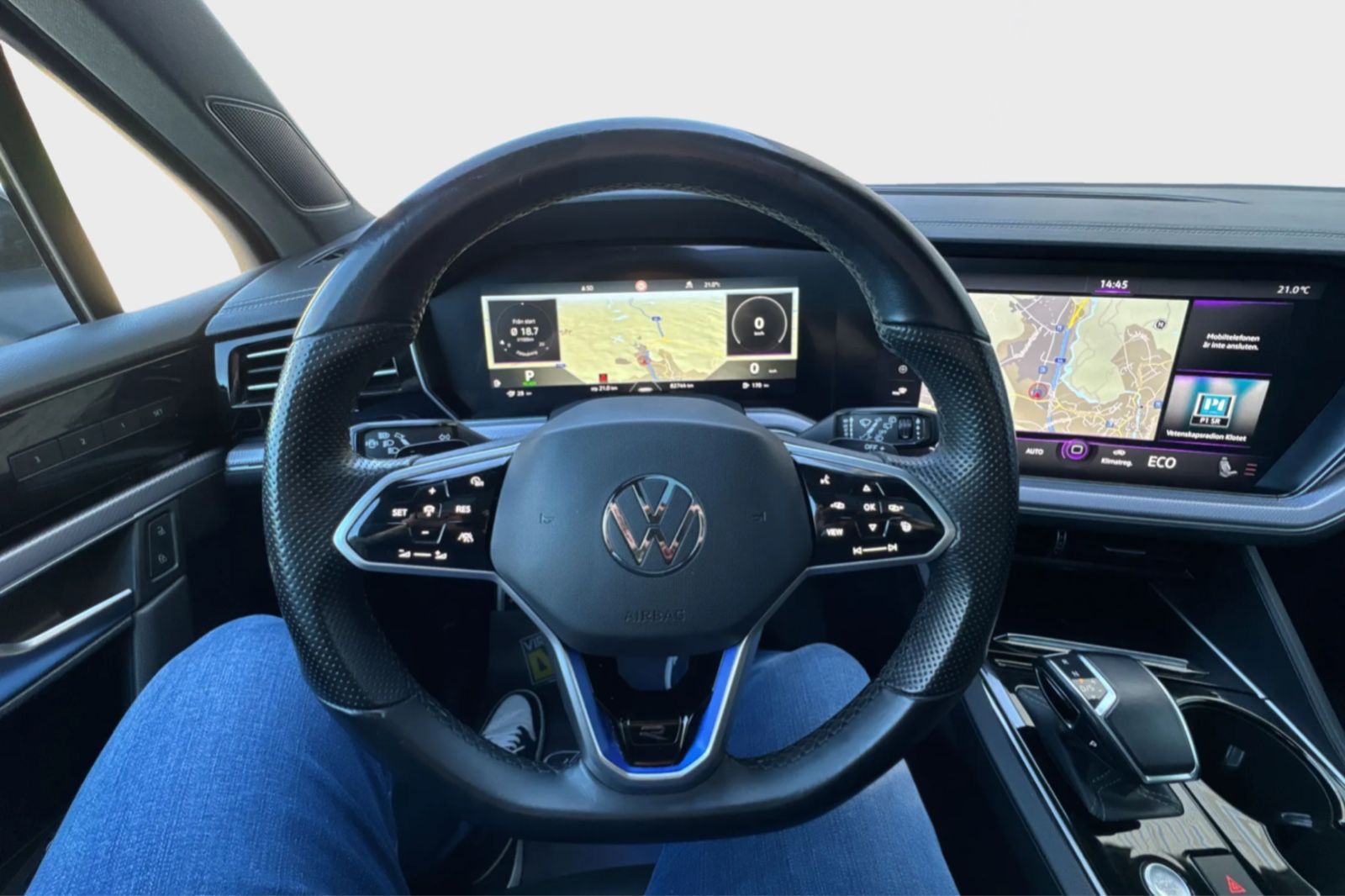 Volkswagen Touareg R 4Motion eHybrid - Samsaru's Car Outlet