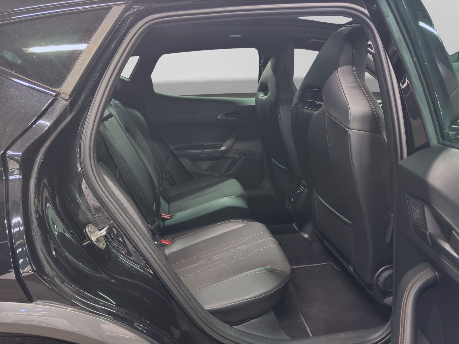 Cupra Formentor 2.0 TSI DSG VZ KAMERA PANO beats AHK