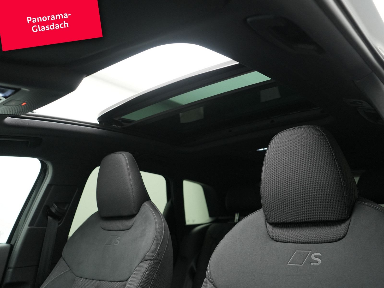 Audi Q3 S tronic S line MATRIX AHK PANO HUD SONOS NAV