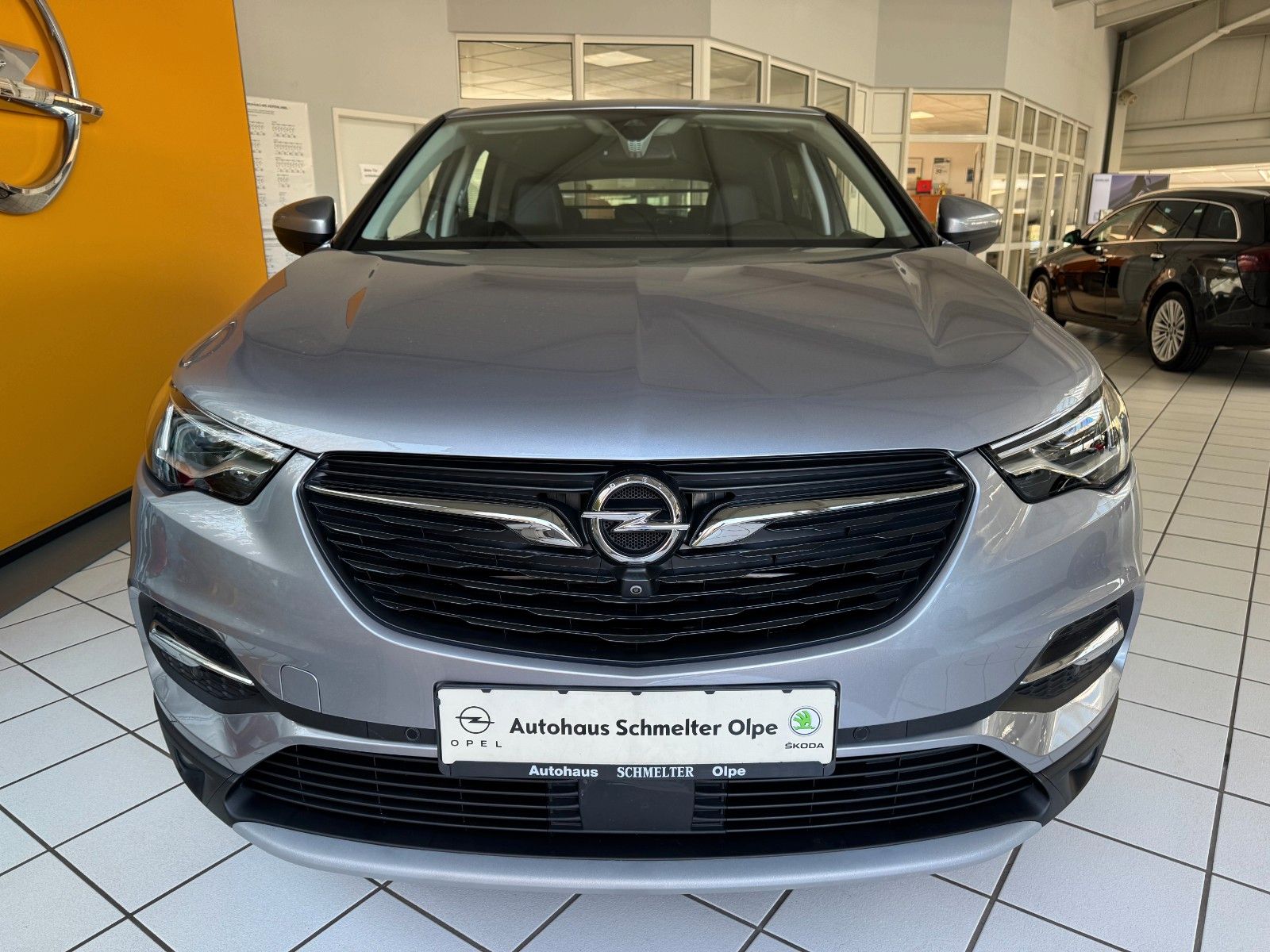 Opel Grandland X Innovation - Samsaru's Car Outlet