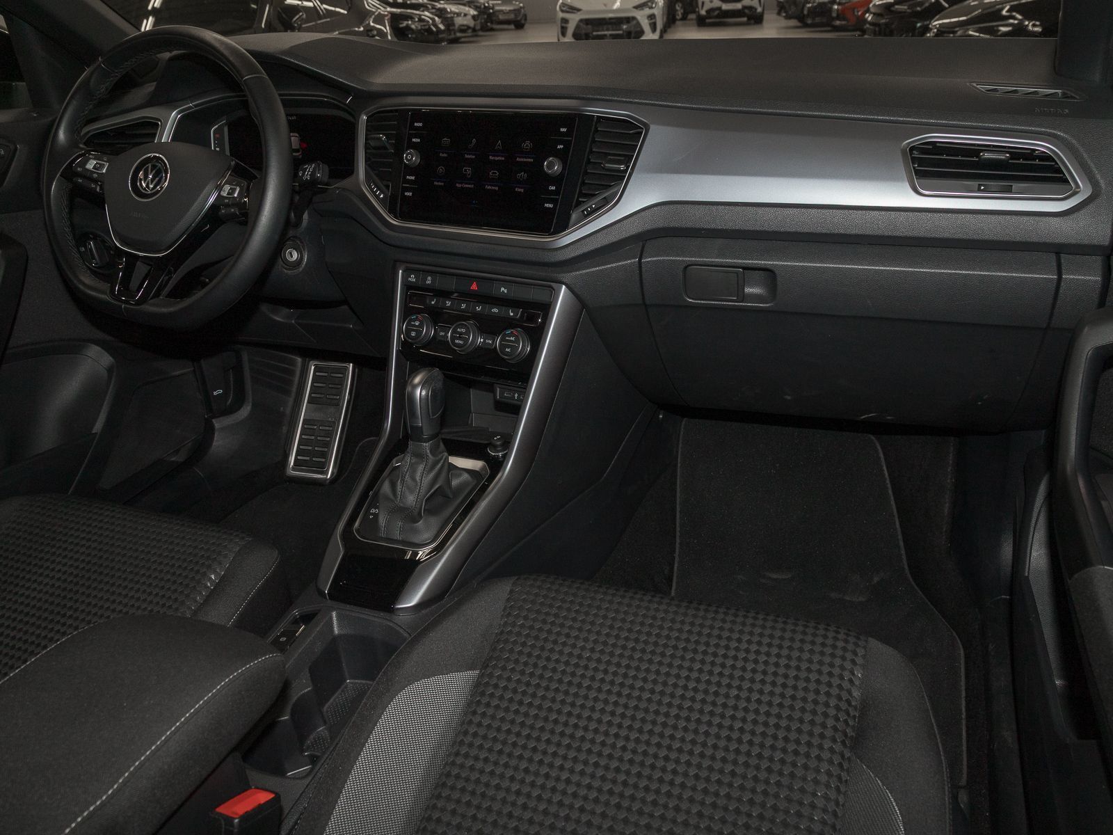 Volkswagen T-Roc 1.5 TSI DSG STYLE - Samsaru's Car Outlet