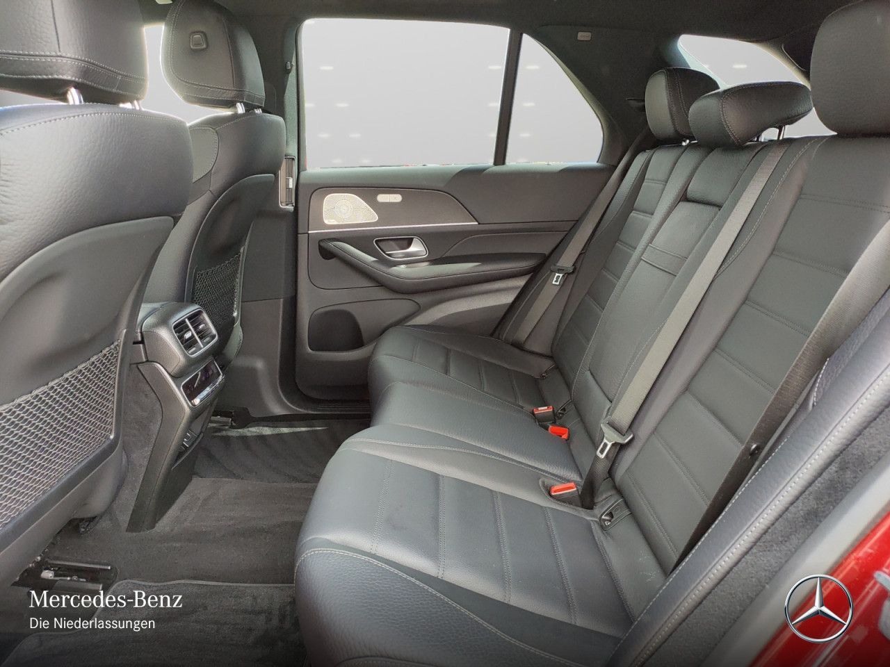 Mercedes-Benz GLE 580 4M AMG/MBUX/Airma/Burm/Night /Mbeam