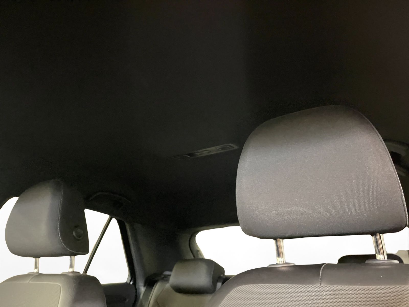Volkswagen T-Roc 1.5 TSI Style - Samsaru's Car Outlet