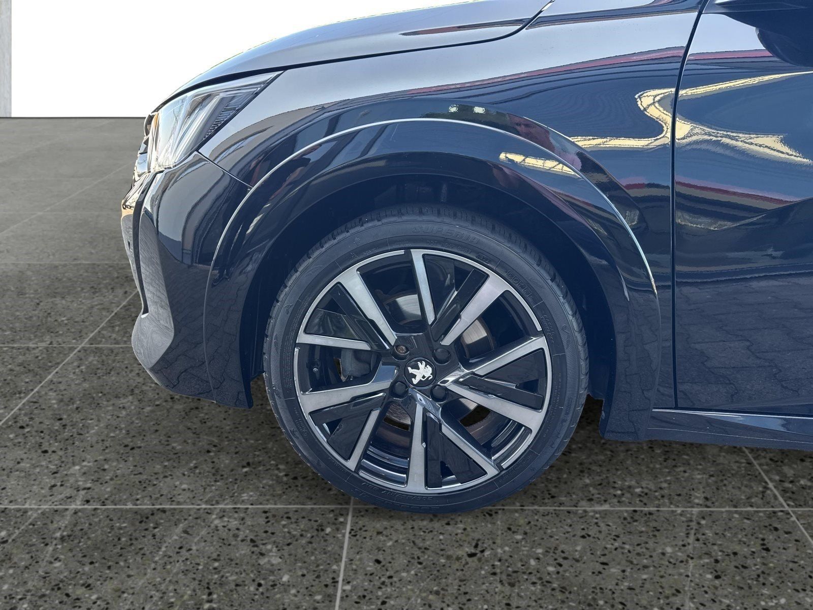 Peugeot 208 GT Line - Samsaru's Car Outlet