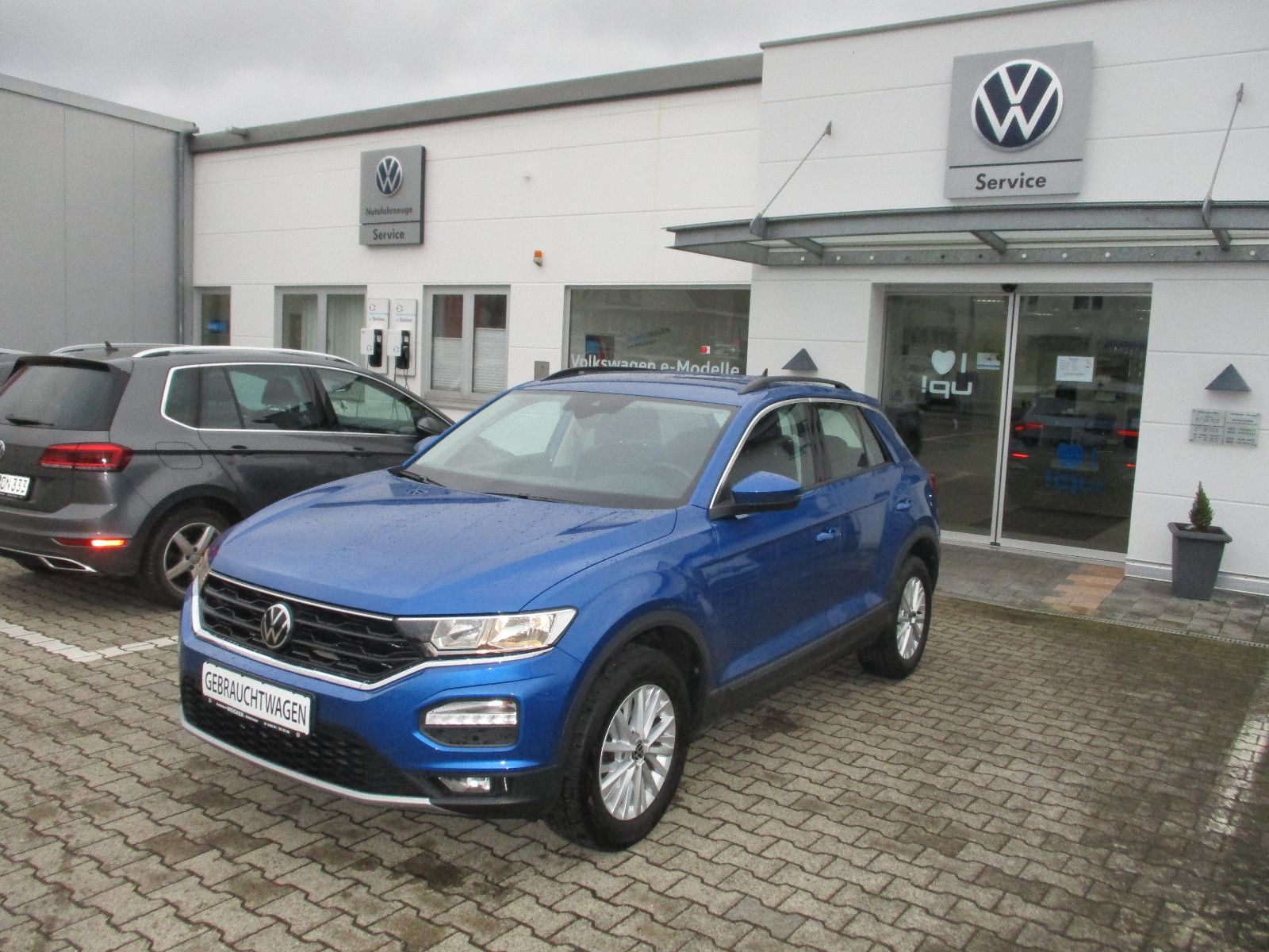 Volkswagen T-Roc Style DSG - Samsaru's Car Outlet