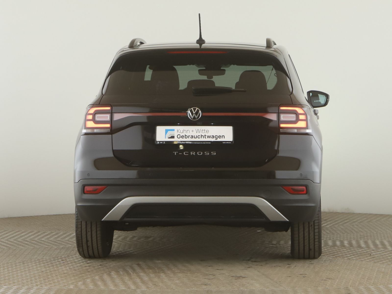 Volkswagen T-Cross 1.0 TSI Life - Samsaru's Car Outlet