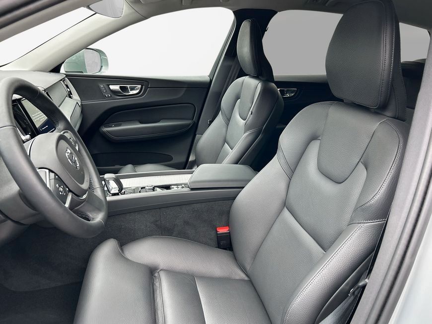 Volvo XC60 B5 B AWD Core