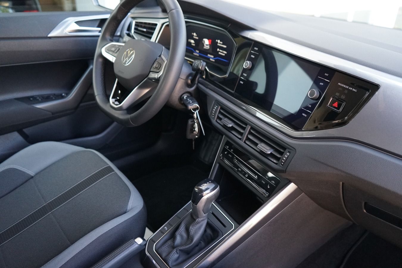 Volkswagen Polo 1.0 TSI Style - Samsaru's Car Outlet