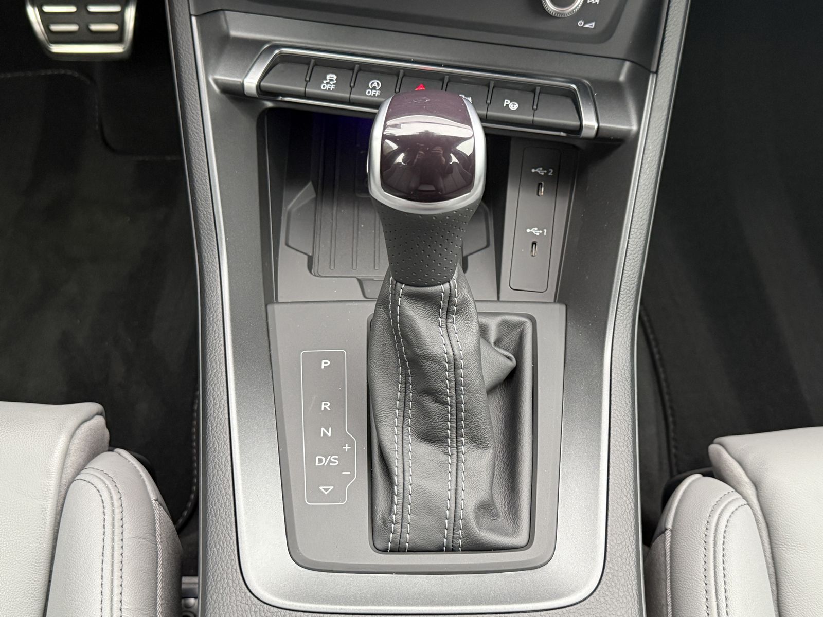 Audi Q3 45 S line - Samsaru's Car Outlet