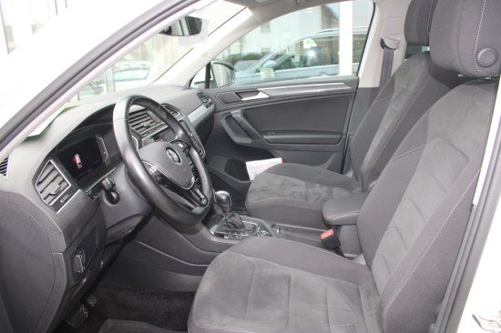 Volkswagen Tiguan 2.0 TDI 4Motion R-Line DSG Pano AHK ACC 2