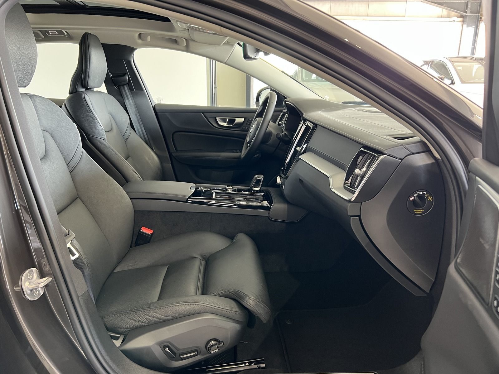 Volvo S60 T8 Ultimate Dark Recharge AWD 360° HeadUp