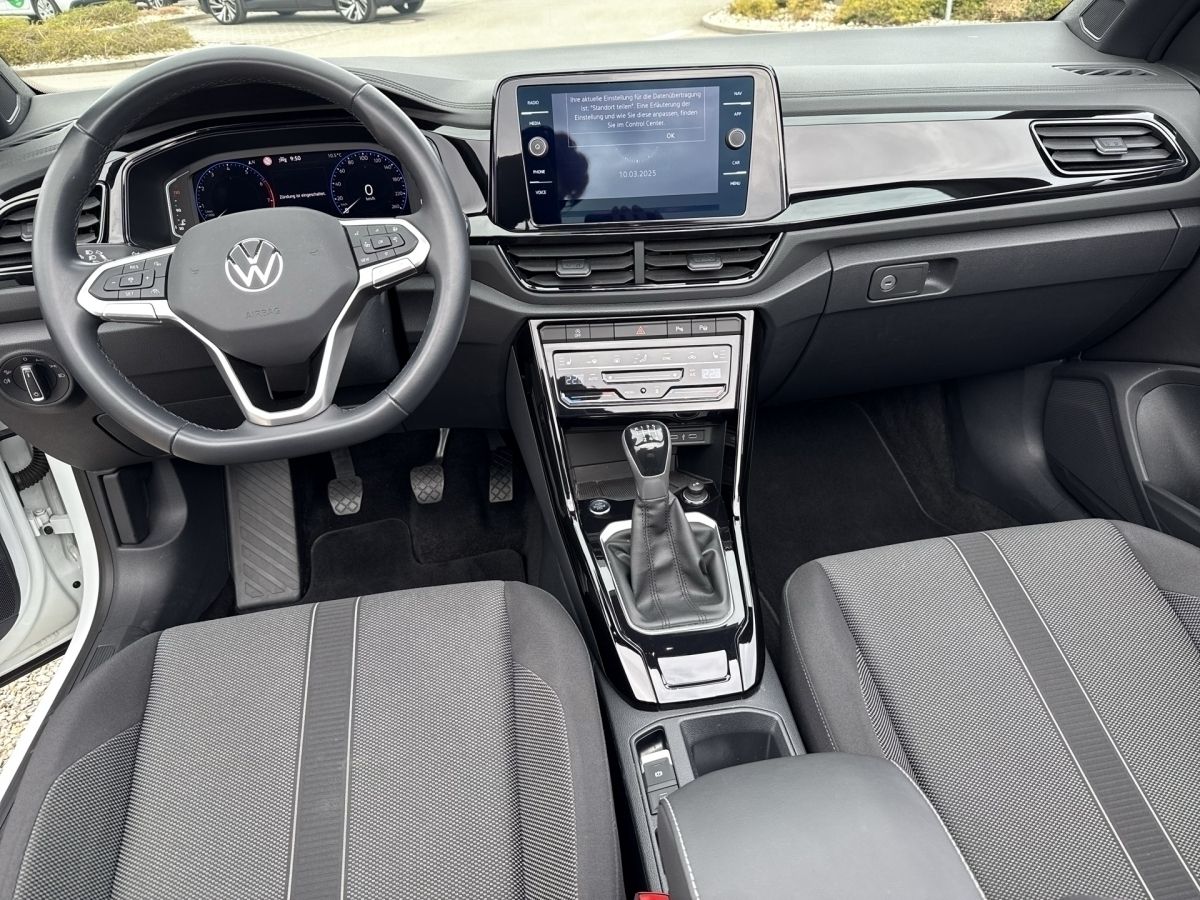 Volkswagen T-Roc Cabrio Style TSi - Samsaru's Car Outlet