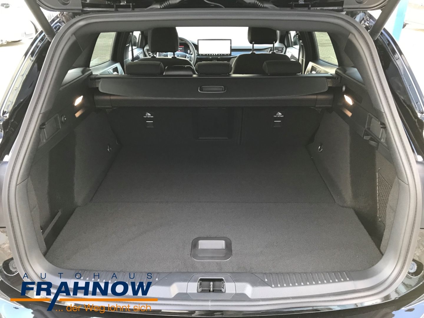 Ford Focus Turnier 1.0L ST-LINE X MATRIX-LED AHK B&O