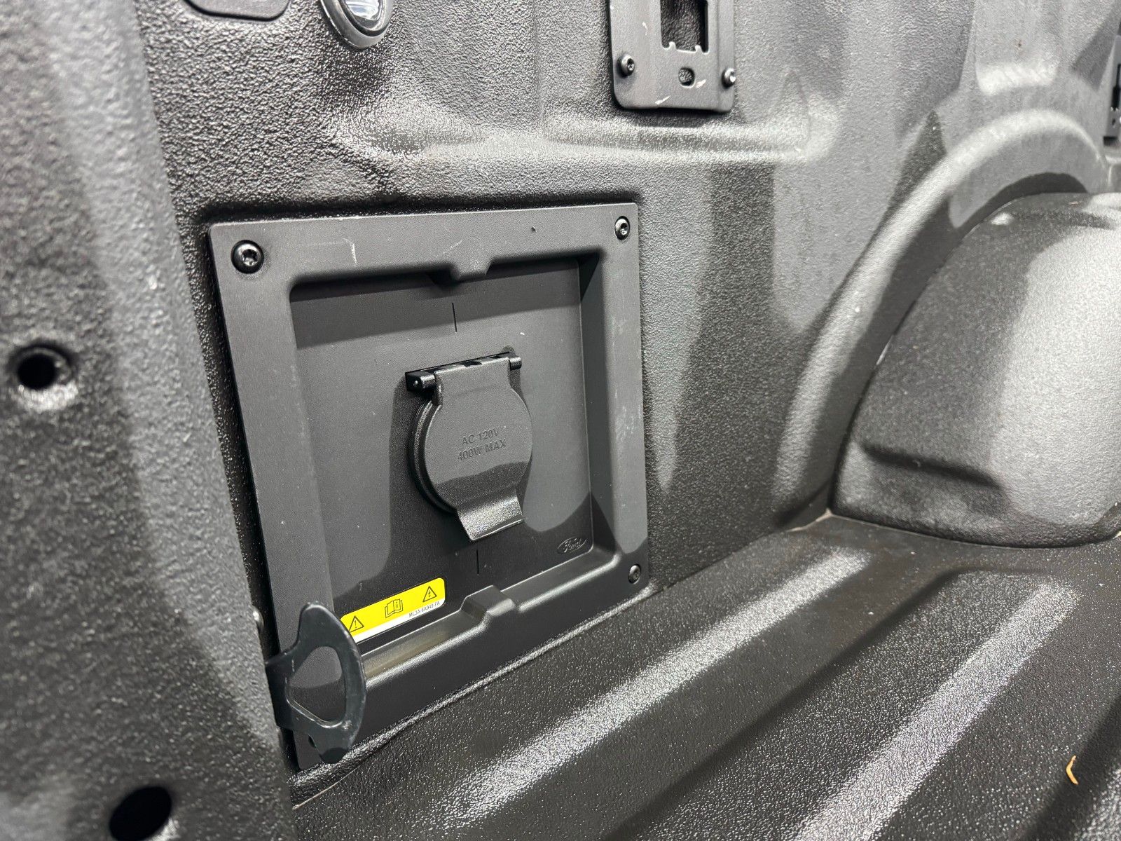 Ford F 150 5.0 XLT Supercrew - Samsaru's Car Outlet