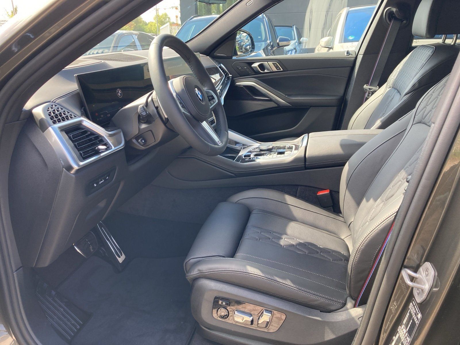 BMW X6 xDrive30d UPE: 128.150 €