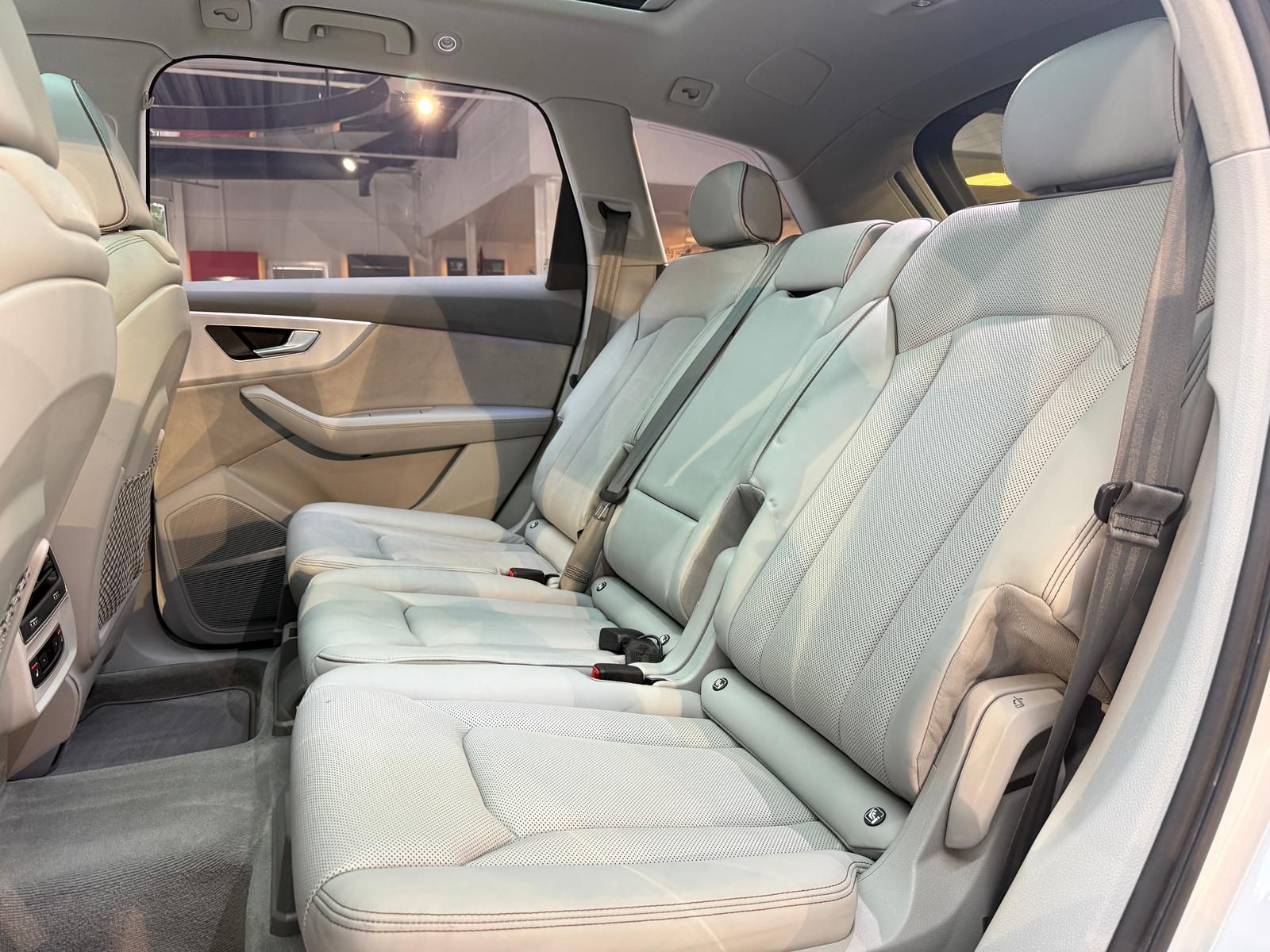 Audi Q7 55 TFSI e Q.*Pano*HuD*KeylessGO*Martrix*B&O