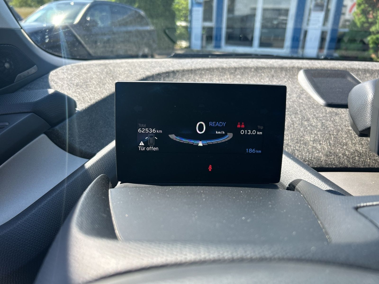 BMW i3 120Ah - Samsaru's Car Outlet
