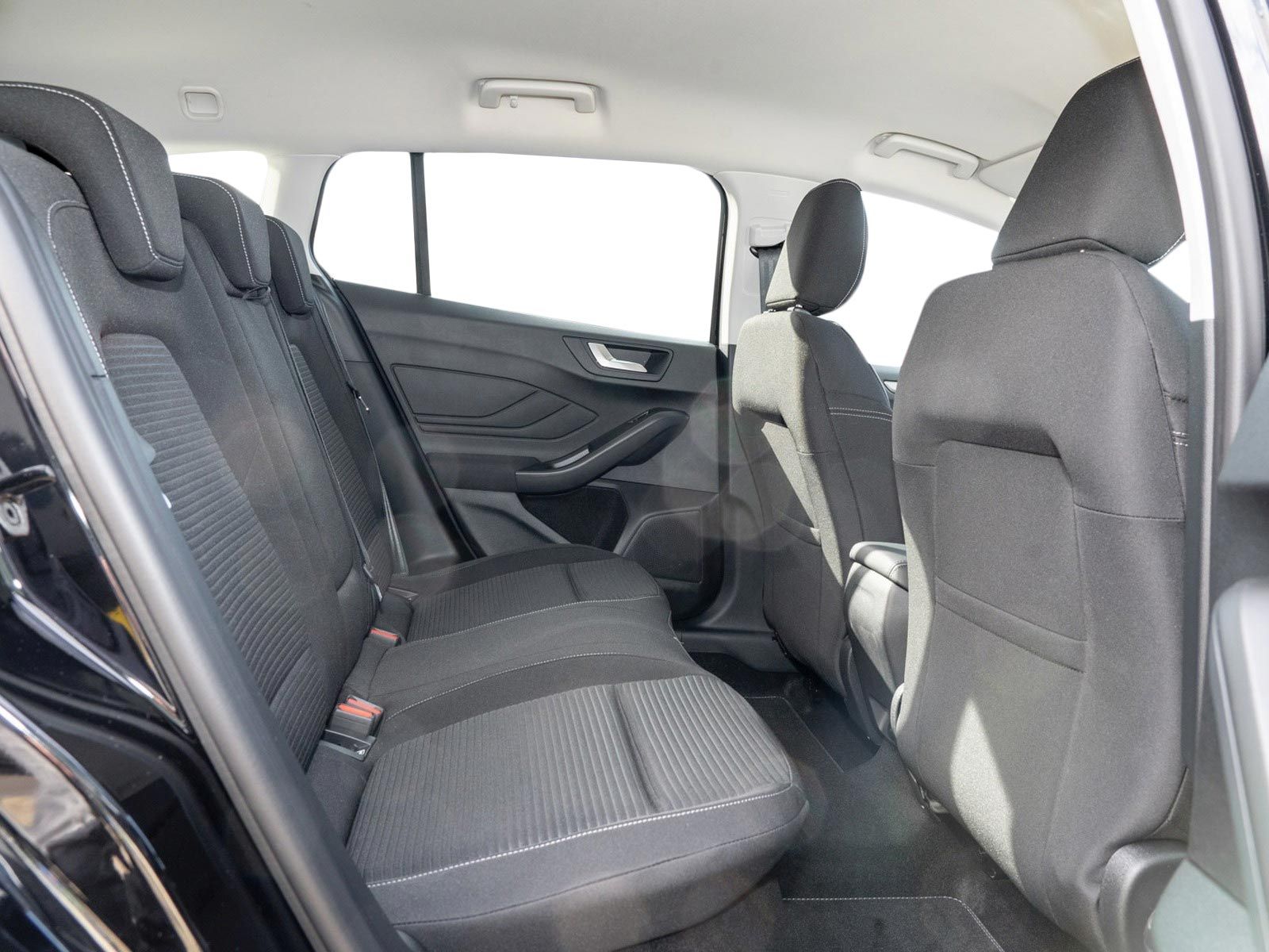 Ford Focus Titanium X 1.5l EcoBl.+Navi+Kamera+PDC+LED