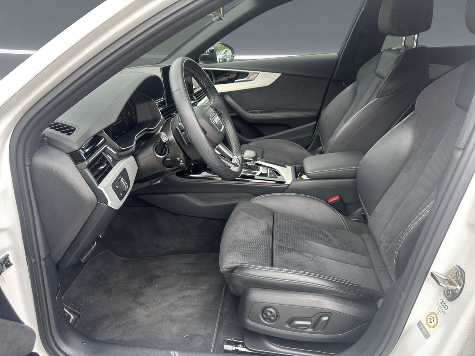 Audi A4 Avant 50 TDI qu S line MATRIX AHK KAMERA ACC