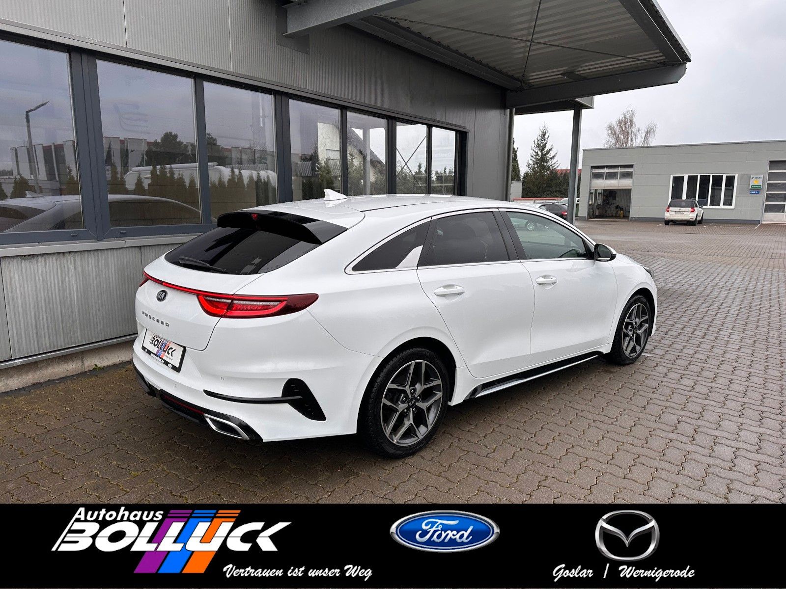 Kia ProCeed GT-Line - Samsaru's Car Outlet