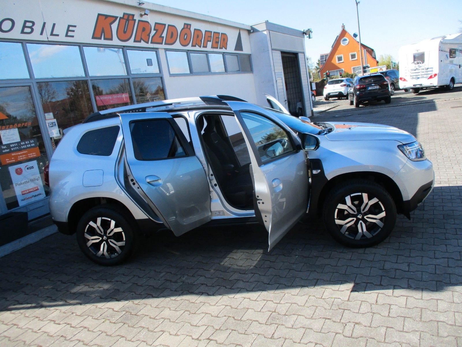 Dacia Duster Blue dCi 115 2WD Prestige - Samsaru's Car Outlet