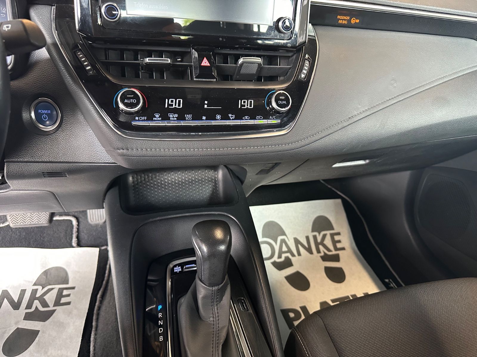 Toyota Corolla Hybrid Club - Samsaru's Car Outlet