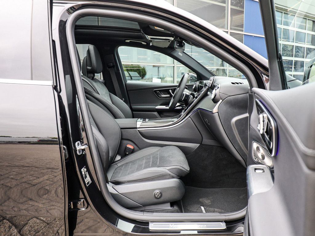 Mercedes-Benz GLC 220 d 4M AMG Line AHK Abstandstemp. LED Pano