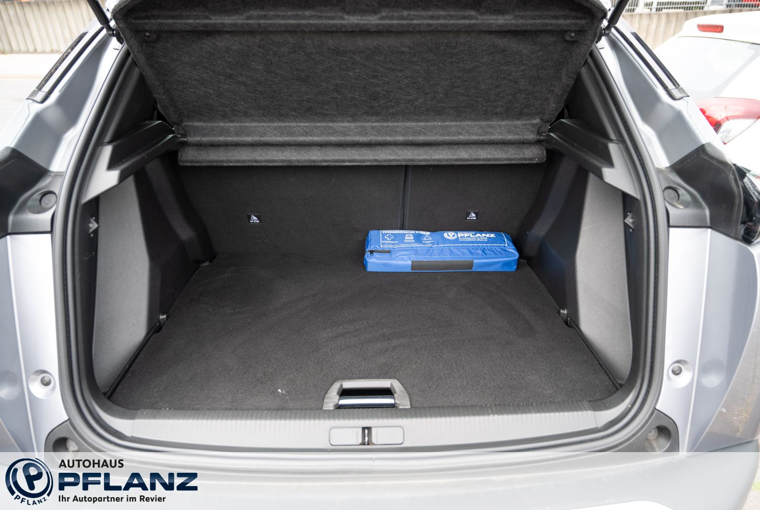 Peugeot e-2008 Active Pack - Samsaru's Car Outlet