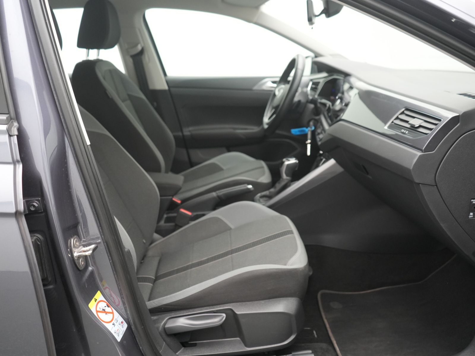 Volkswagen Polo Style DSG - Samsaru's Car Outlet