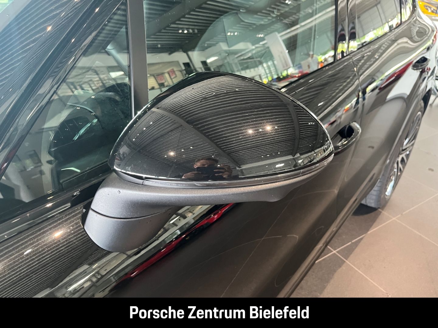 Porsche Cayenne BOSE LED-Matrix Panoramadach Luftfederun