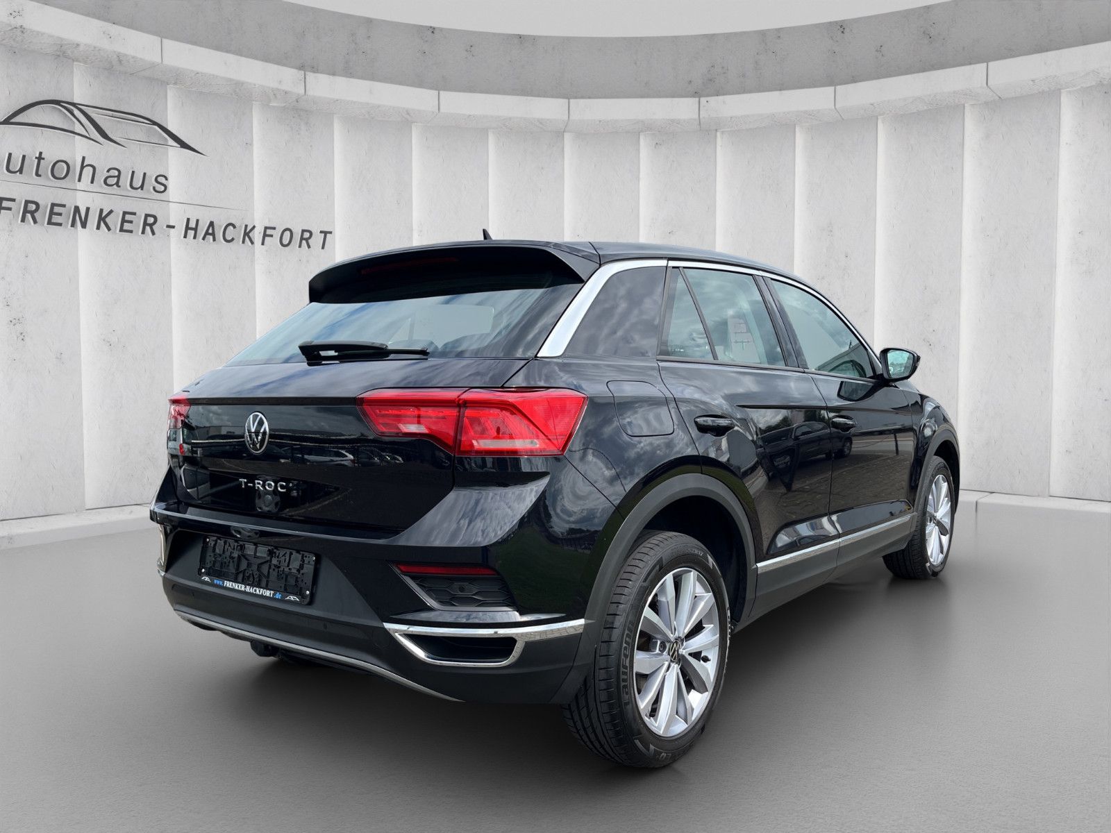 Volkswagen T-Roc Style 2.0 TDI - Samsaru's Car Outlet