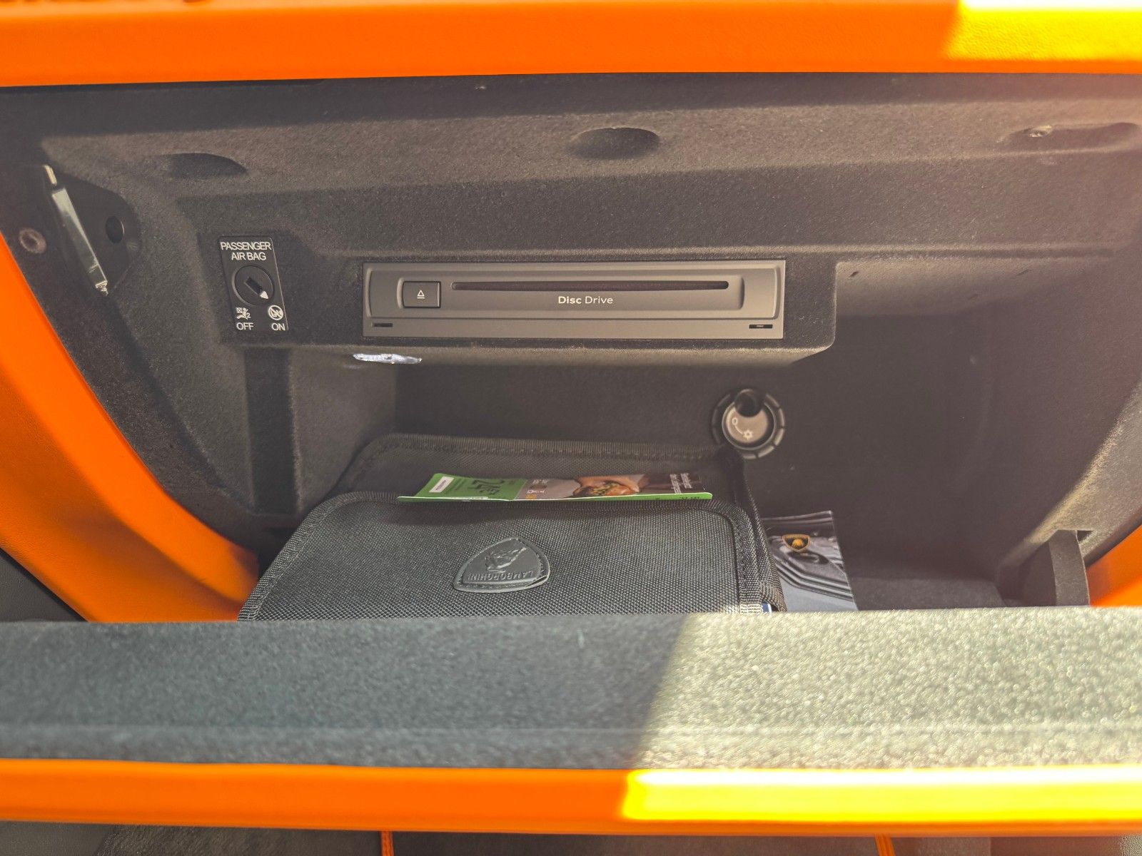 Lamborghini Urus 4.0 V8 S - Samsaru's Car Outlet