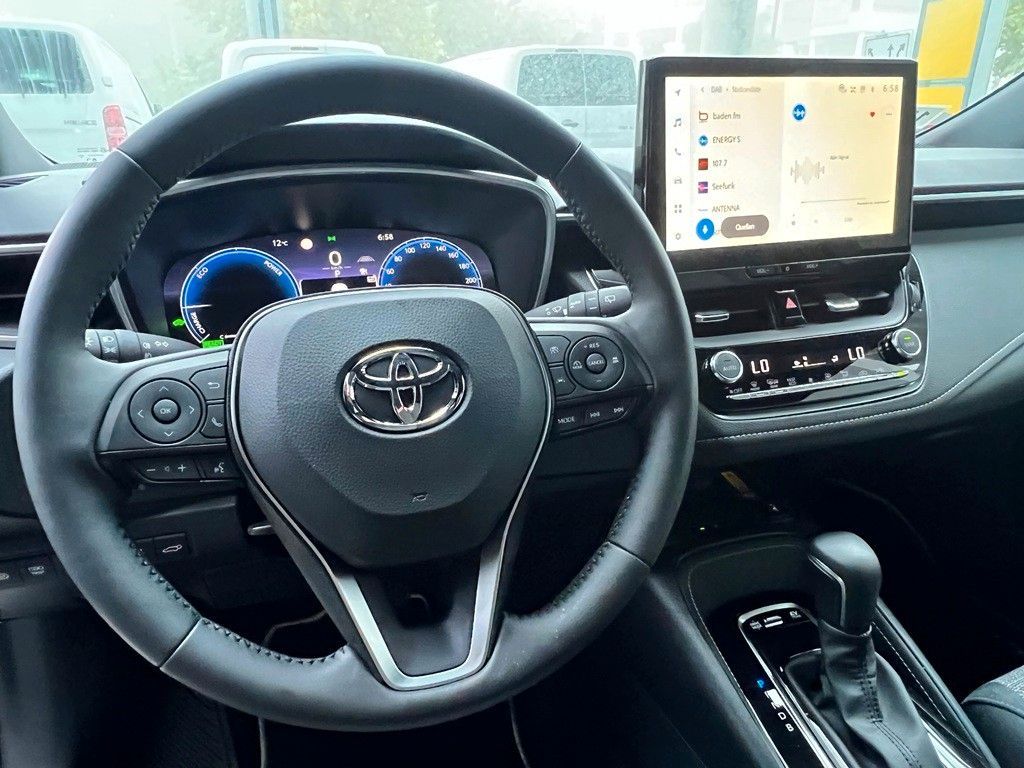 Toyota Corolla Touring Sports 1.8 Teamplayer Kamera,LM