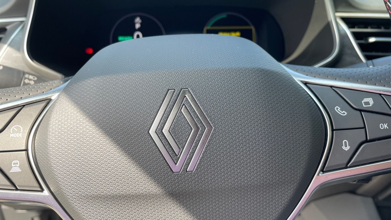 Renault Arkana ESPRIT ALPINE Full Hybrid - Samsaru's Car Outlet