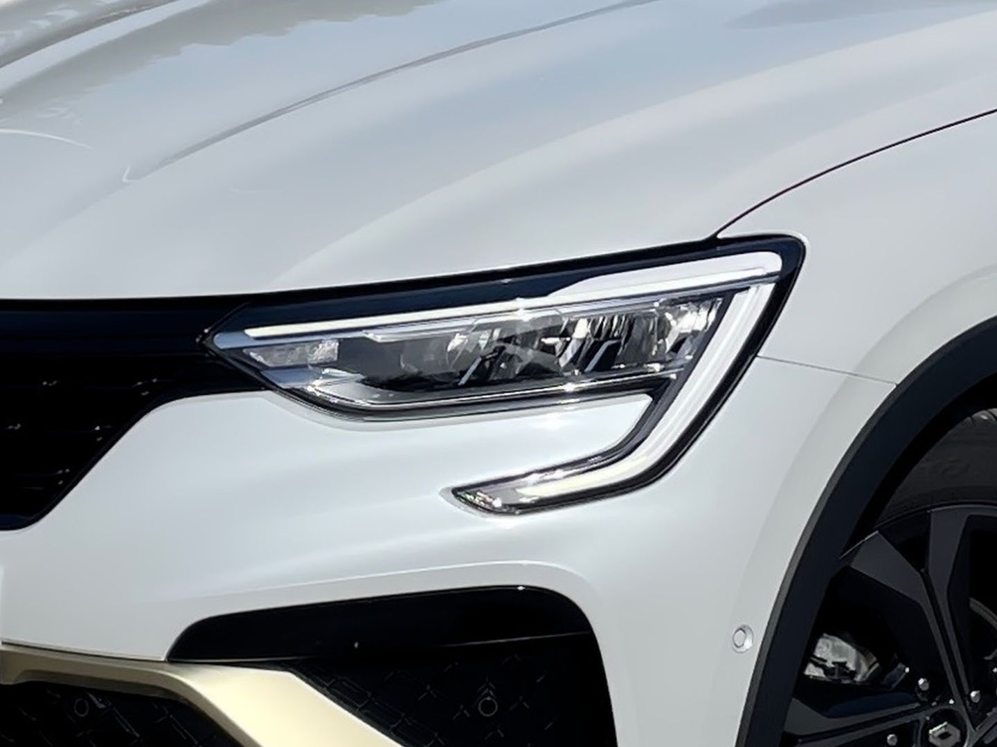 Renault Arkana E-TECH engineered hybrid - Samsaru's Car Outlet