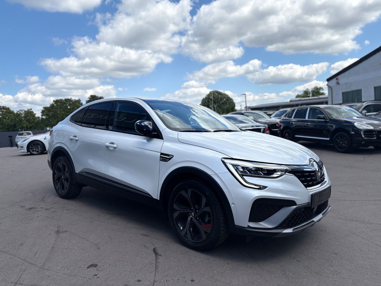 Renault ARKANA RS-LINE - Samsaru's Car Outlet