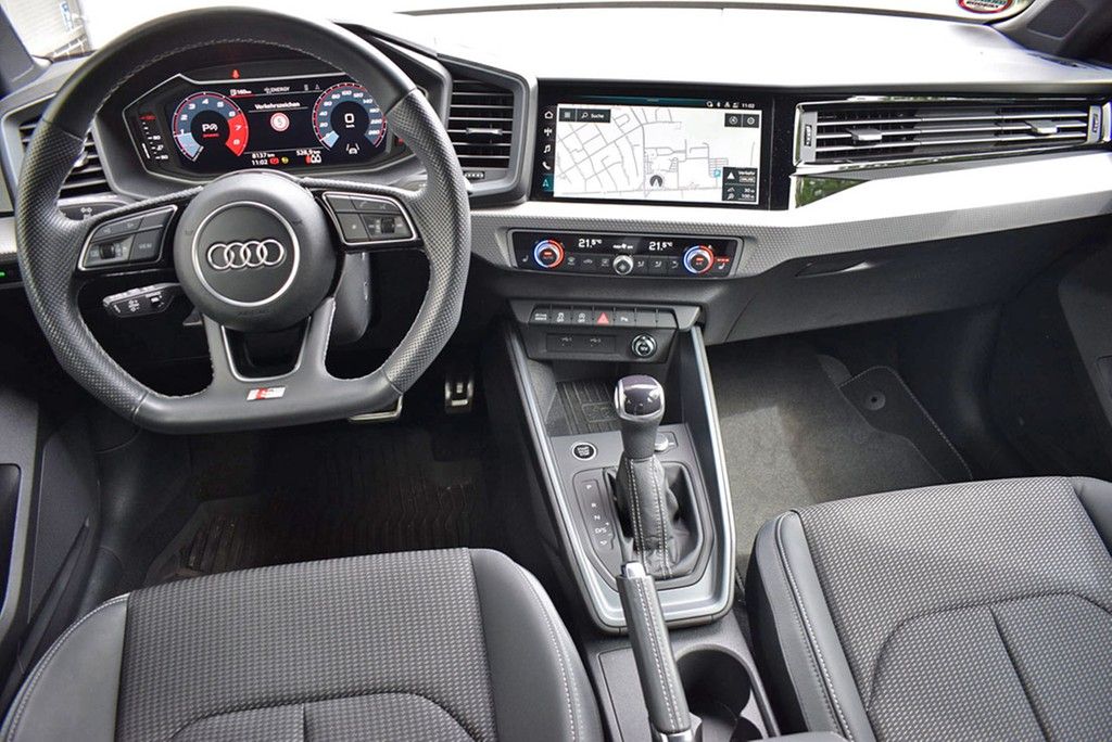 Audi A1 Sportback 40 TFSI S-line - Samsaru's Car Outlet