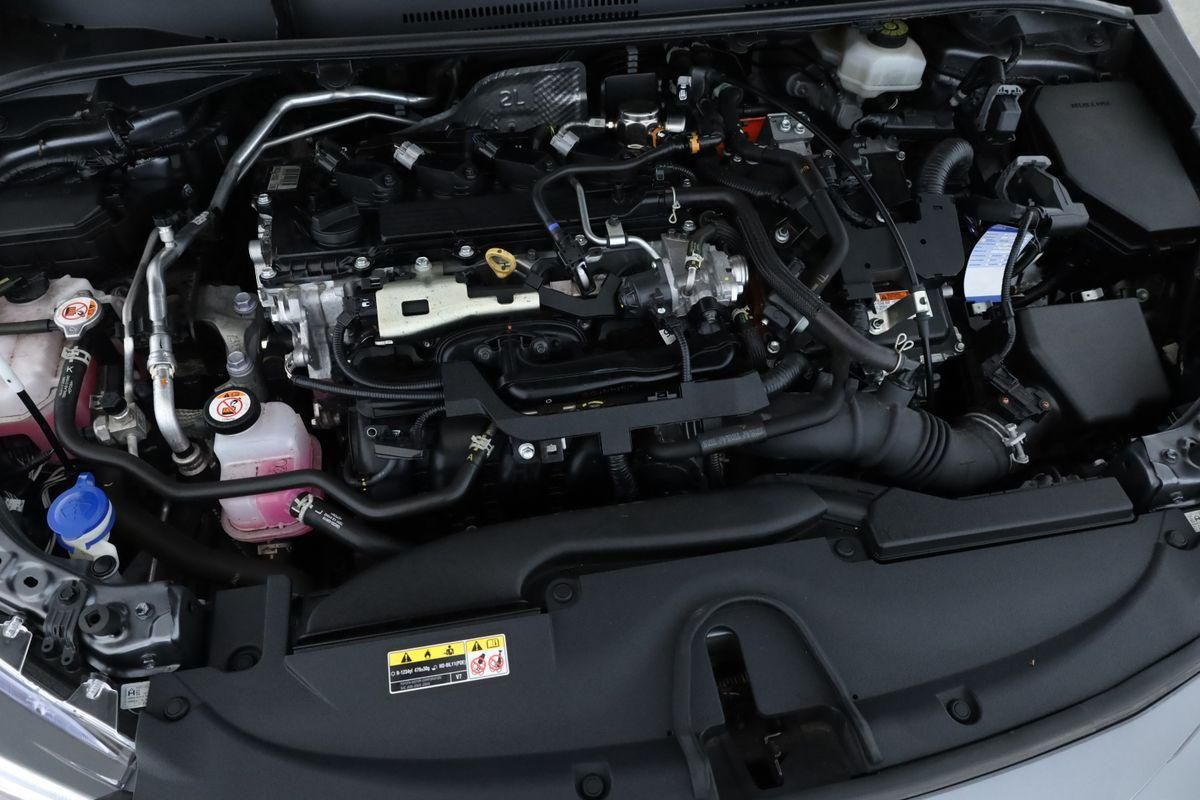 Toyota Corolla Touring Sports 2.0 CVT Team D Navi Kam