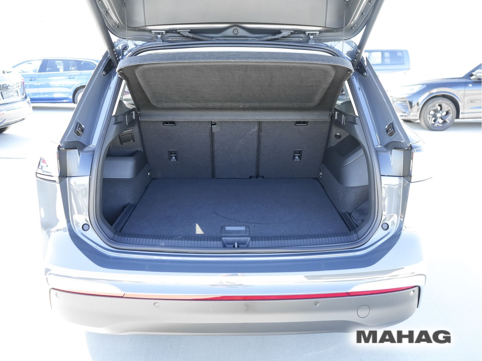 Volkswagen Tiguan Elegance 2,0 TDI 4motion AHK ACC DCC IQ.L