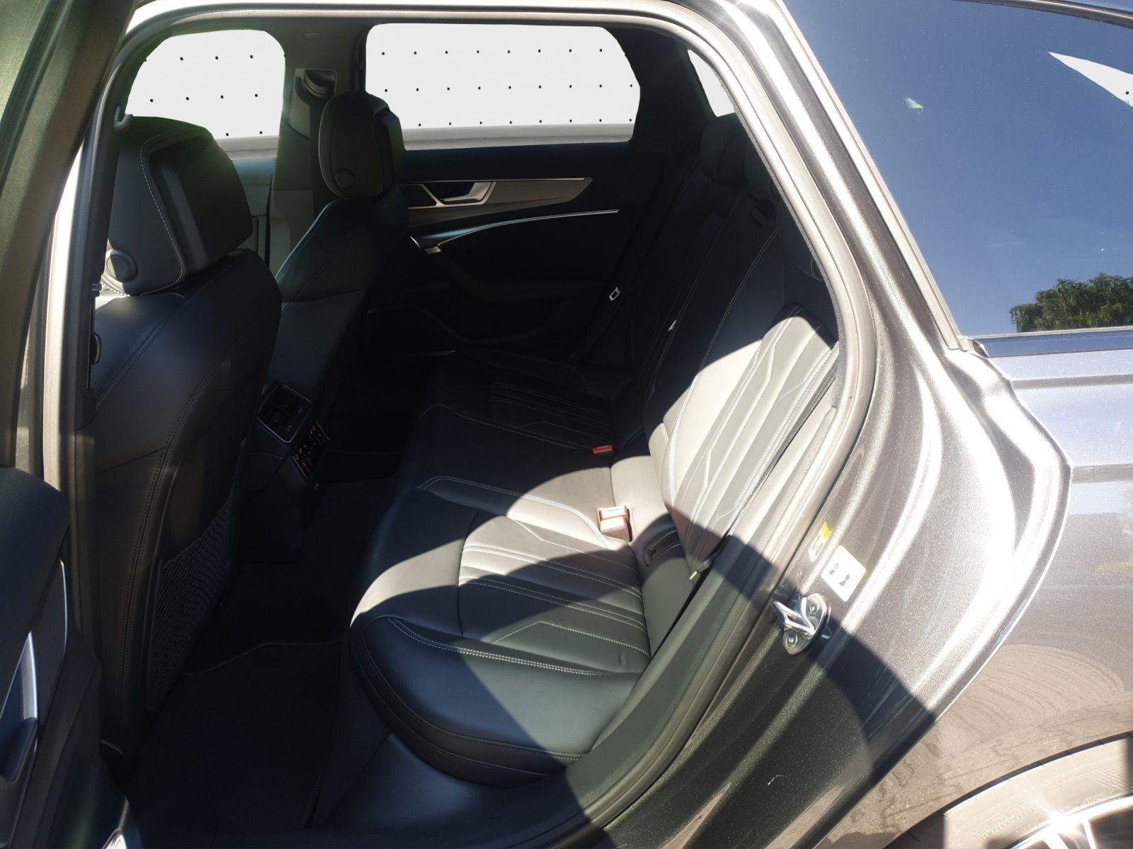 Audi A6 Avant 55 TFSI e quattro Sport - Samsaru's Car Outlet