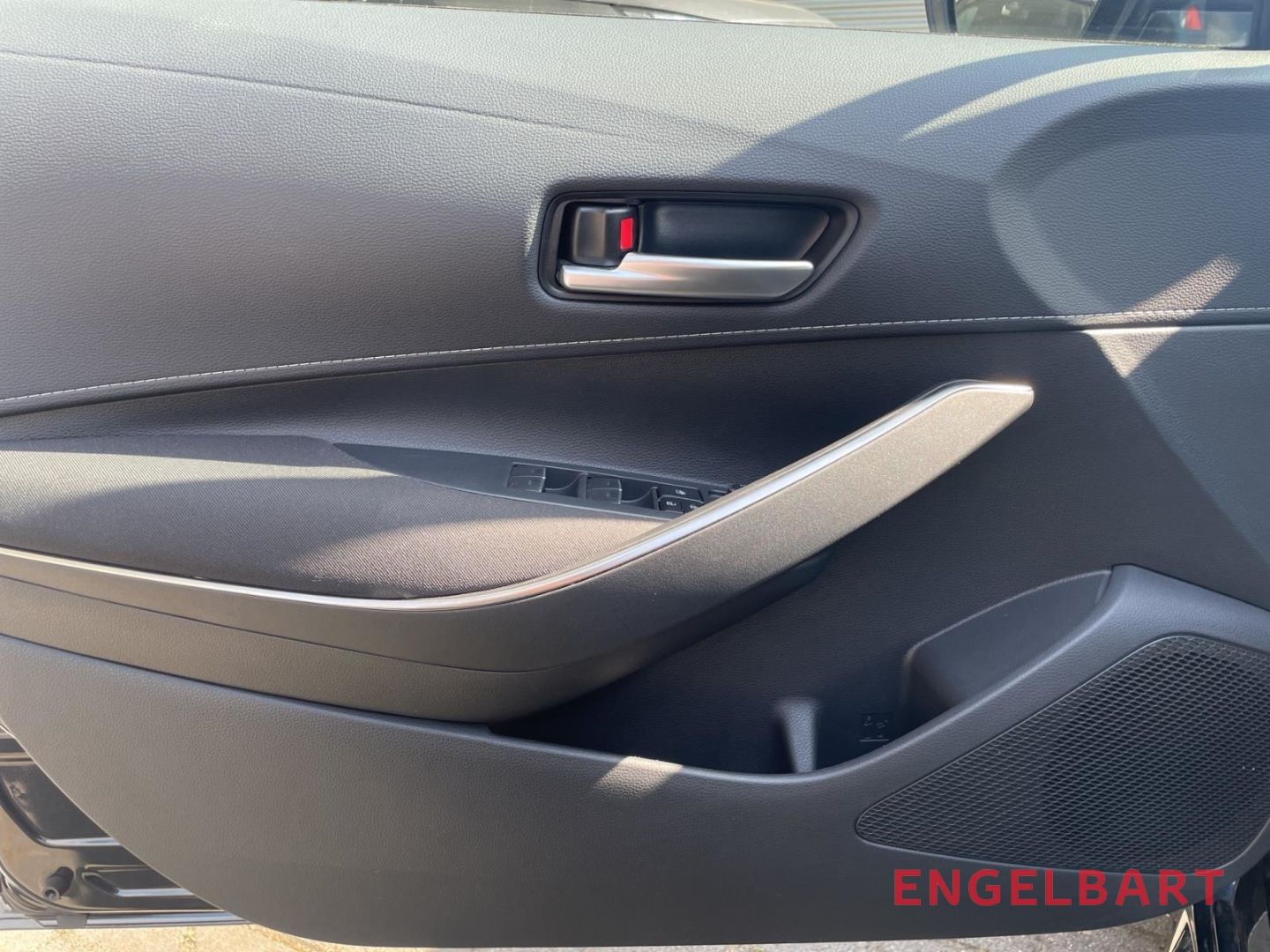 Toyota Corolla Touring Sports 2.0 Hybrid - Samsaru's Car Outlet