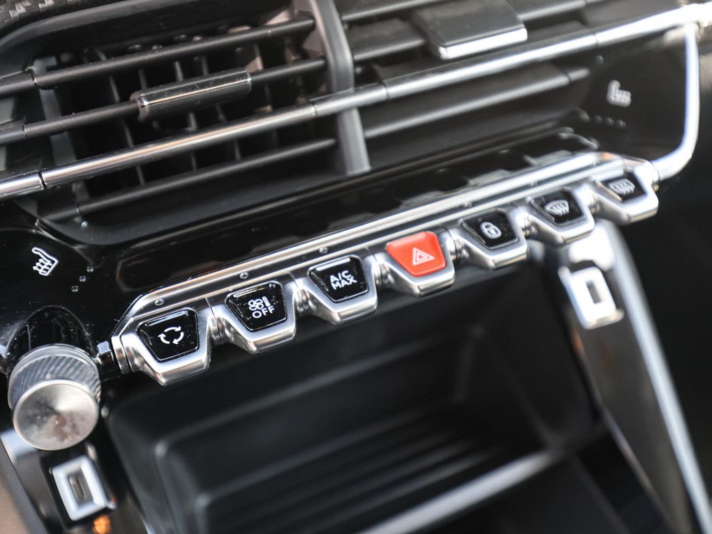 Peugeot e-208 Active - Samsaru's Car Outlet