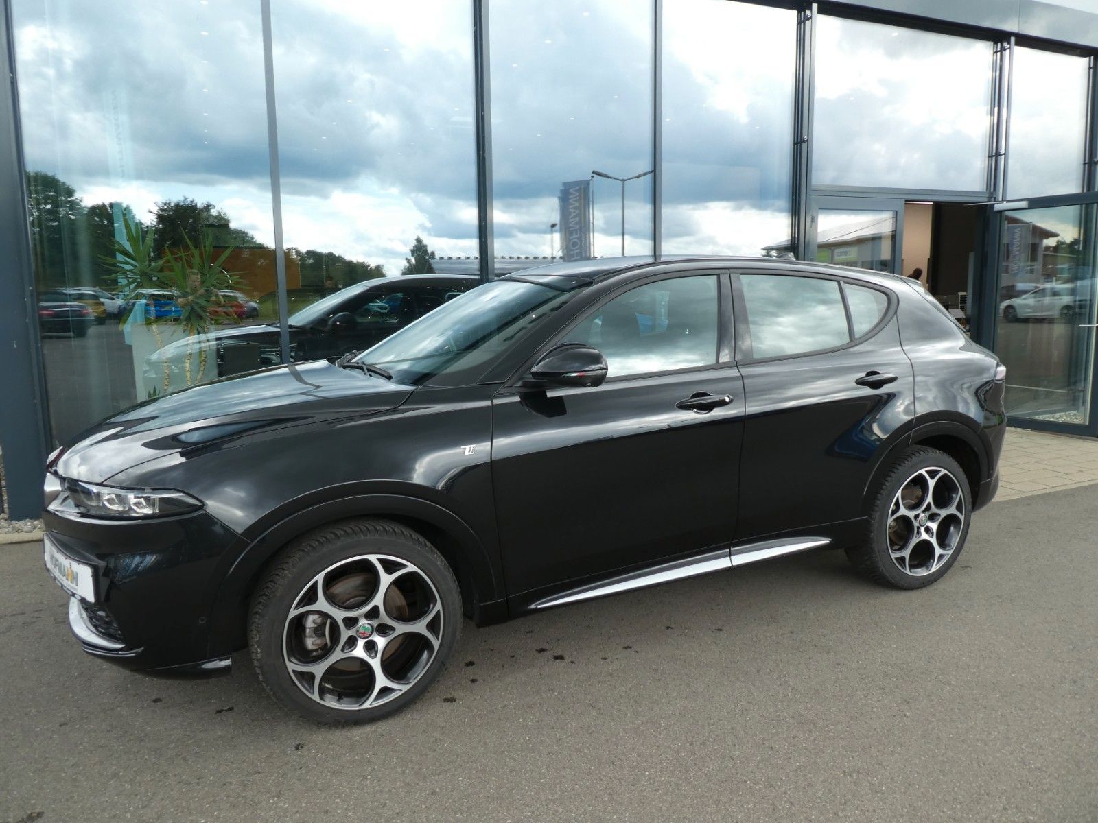 Alfa Romeo Tonale Ti, Klima, SHZ, PDC, Kamera, Navi, LED