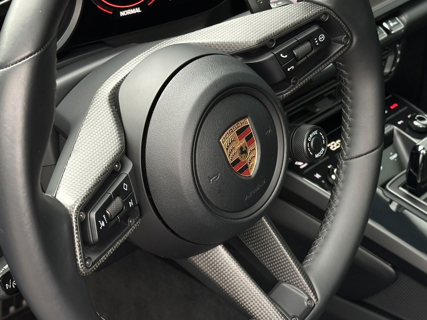 Porsche 992 911 Carrera 4 GTS BOSE 360° Sportsitze