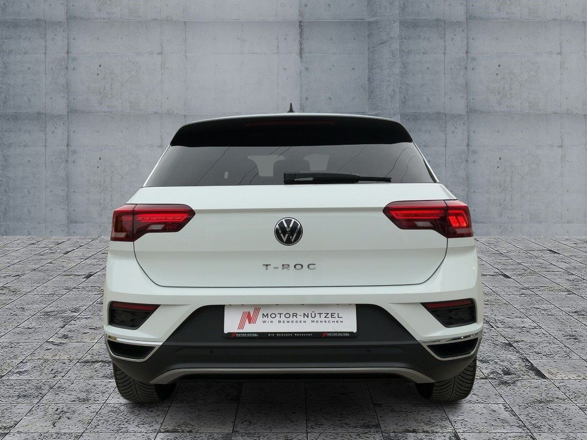 Volkswagen T-Roc 1.5 TSI SPORT - Samsaru's Car Outlet