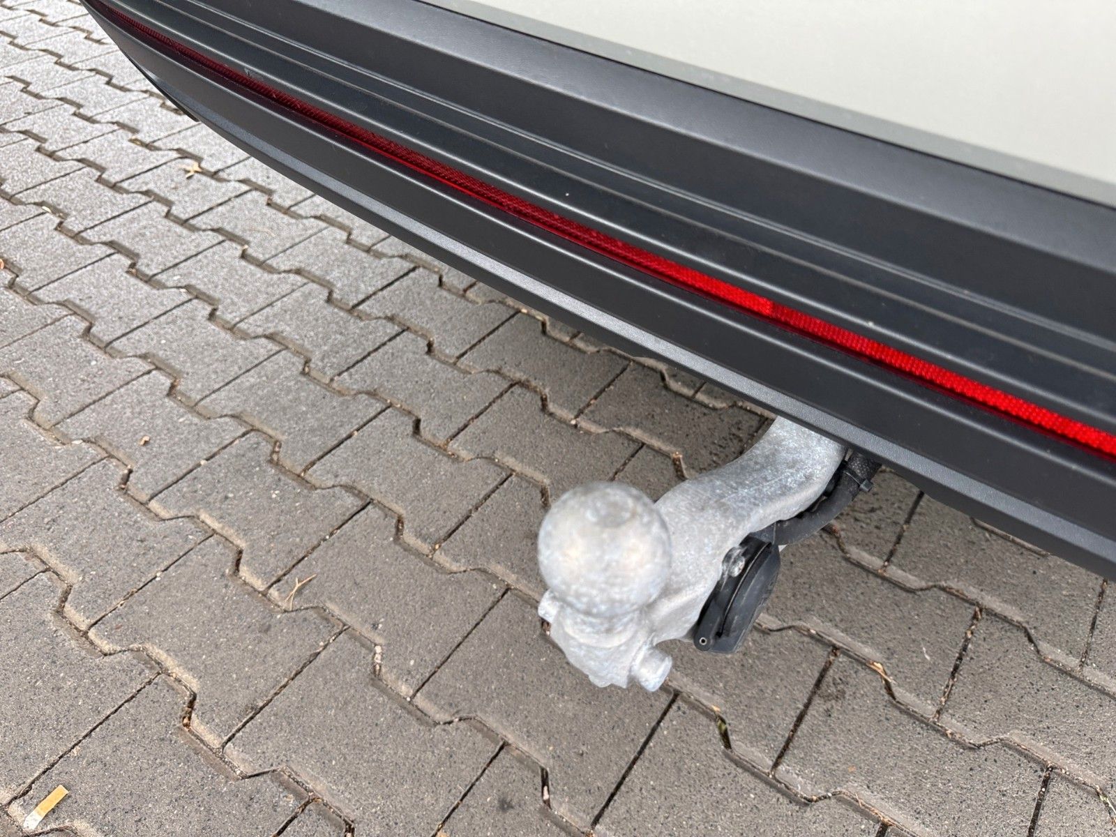 Volkswagen Touareg 4M - Samsaru's Car Outlet